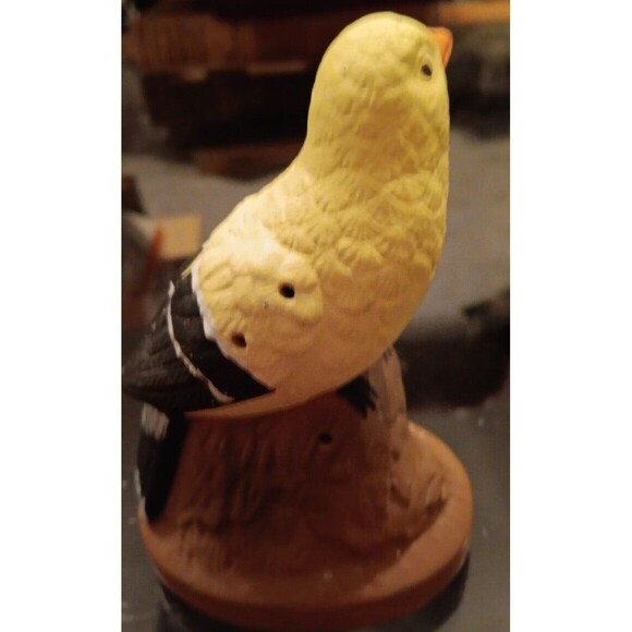 Vintage Coty Sweet Earth Potpourri Yellow Black Finch  Fragrance Statue - Picture 2 of 3